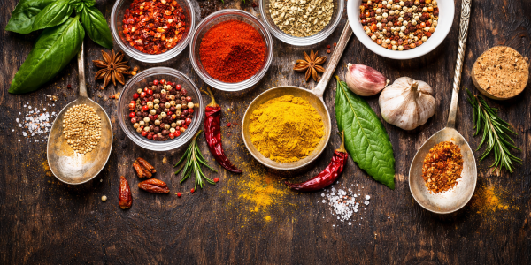Le top 20 des herbes et épices pour une super santé