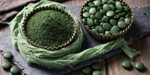 Chlorella und Spirulina 