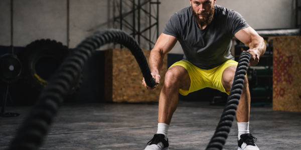 Battle Rope - 5 avantages à s'entraîner avec la corde à balancer